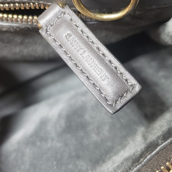 1️⃣0️⃣2️⃣0 Authenticated Saint Laurent Sac de Jour - Picture 7 of 15